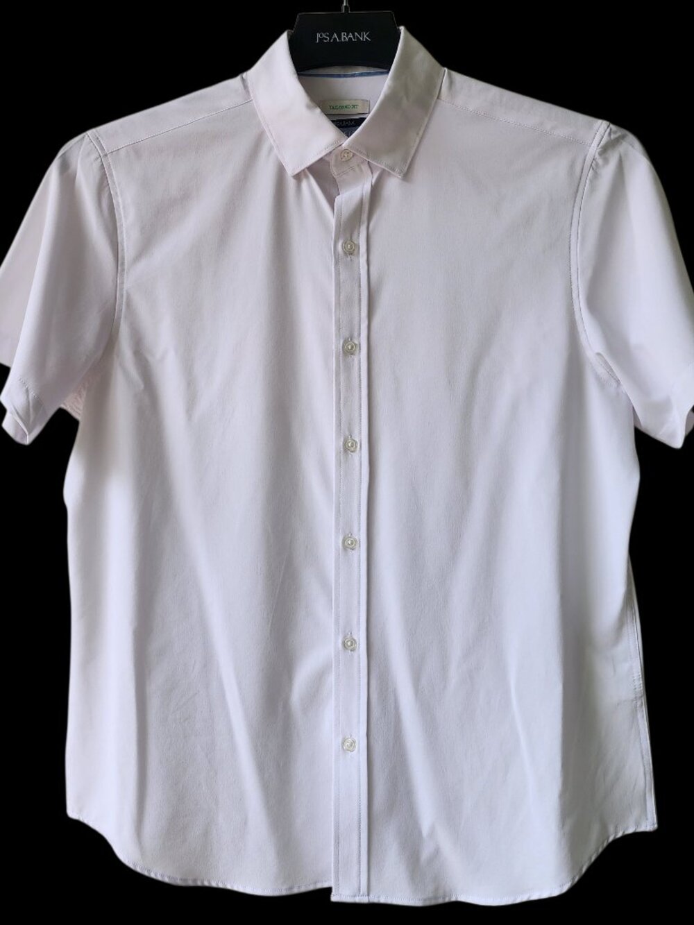 Medium White Casual Shirt Short Sleeve Jos A Bank Traveler Solid CoolMotion M Sz